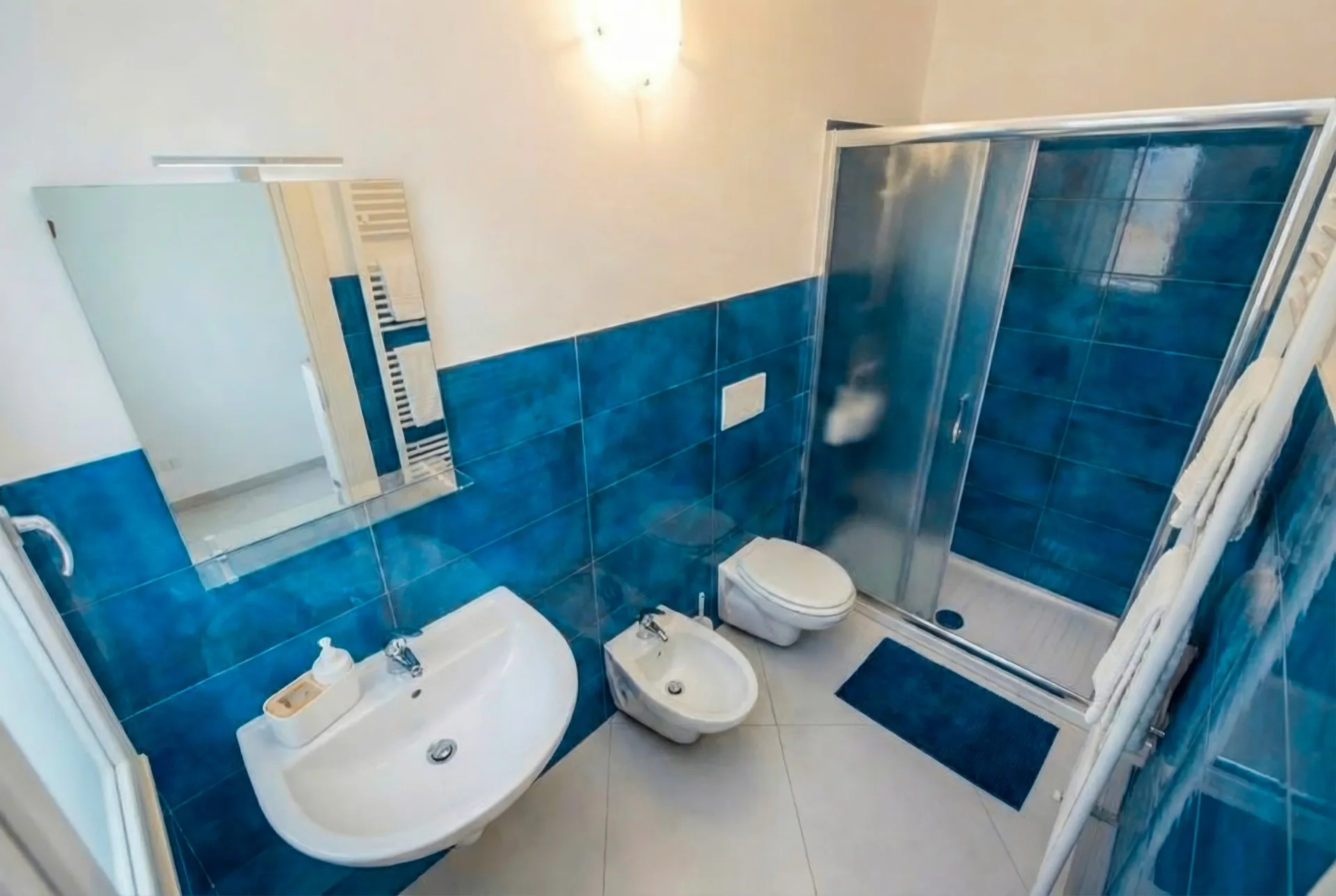 En Suite Bathroom Belladonna